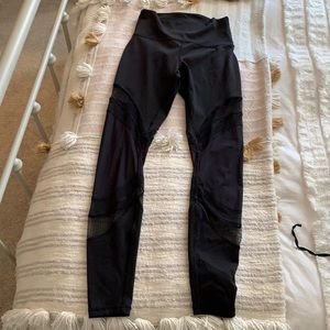 Lulu lemon mesh leggings